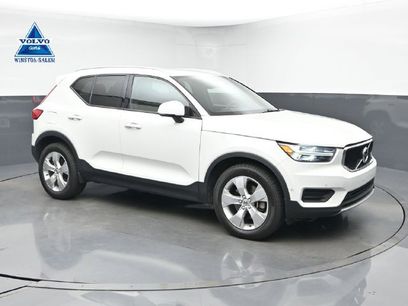 Used 2019 Volvo XC40 T5 Momentum