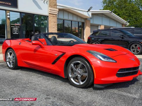 Used 2014 Chevrolet Corvette Stingray Convertible RWD image 9