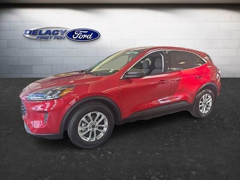 Used 2022 Ford Escape SE w/ Convenience Package AWD/4WD image 2