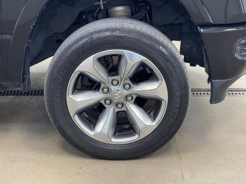 Used 2021 RAM 1500 Limited w/ Body Color Bumper Group AWD/4WD image 4