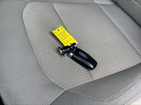 Used 2019 Ford Explorer XLT w/ Equipment Group 201A FWD image 14