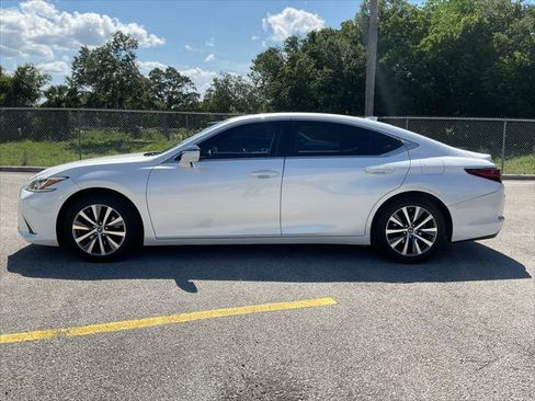 Used 2019 Lexus ES 350 w/ Premium Package FWD image 2