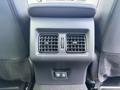 Used 2025 Toyota Camry SE FWD image 19