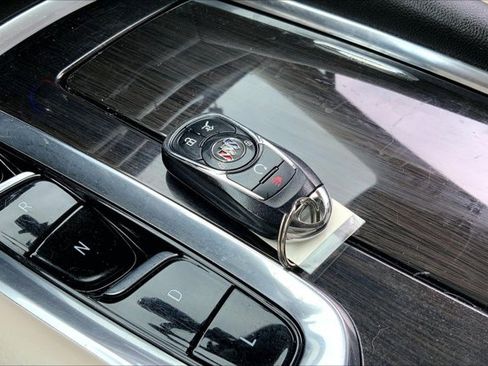 Used 2022 Buick Enclave Premium w/ Surround and Sites Package AWD/4WD image 11