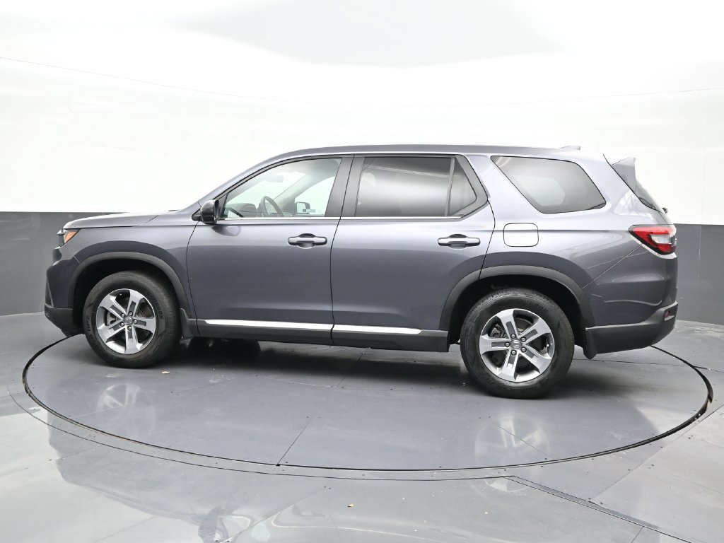 Used 2024 Honda Pilot EX-L image 2