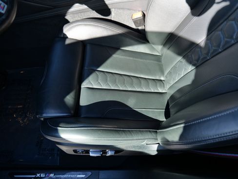 Used 2023 BMW X6 M Competition w/ Competition Package image 15