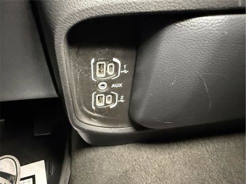 Used 2023 RAM 1500 Laramie image 47