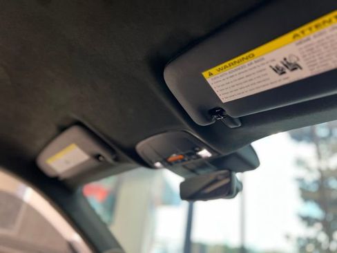 Used 2022 Porsche 718 Cayman GTS w/ Premium Package image 29