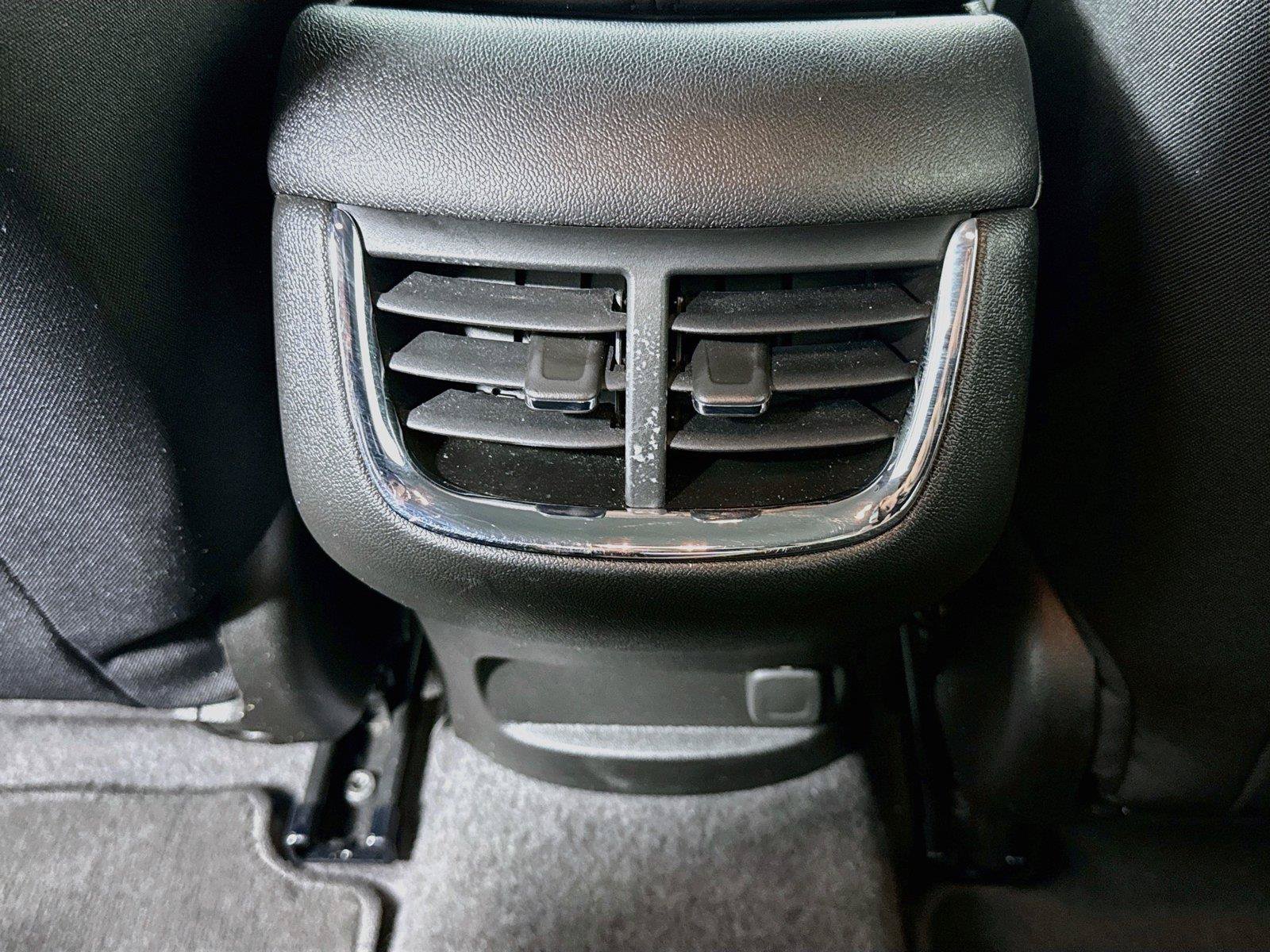 Used 2025 Chevrolet Malibu LT FWD image 24