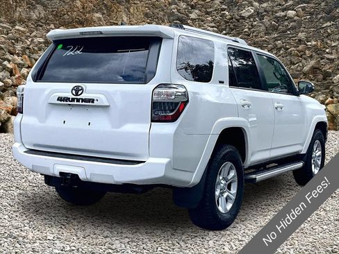 Used 2016 Toyota 4Runner SR5 Premium AWD/4WD image 2