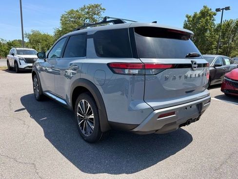 New 2026 Nissan Pathfinder Platinum w/ Cargo Package AWD/4WD image 7