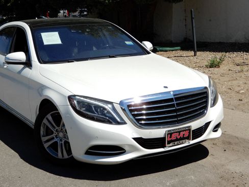 Used 2017 Mercedes-Benz S 550 Sedan image 2