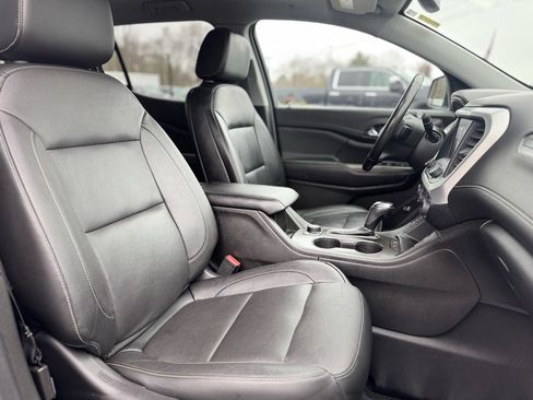 Used 2019 GMC Acadia SLT image 12