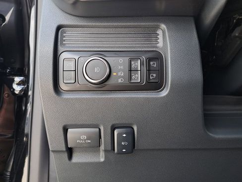 New 2025 Ford F350 Lariat w/ Lariat Ultimate Package image 24