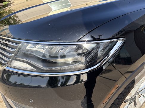 Used 2017 Lincoln MKX Reserve w/ Luxury Package AWD/4WD image 13