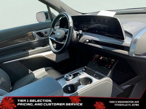 Used 2026 Cadillac Vistiq Sport w/ LPO, Floor Liner Package AWD/4WD image 20