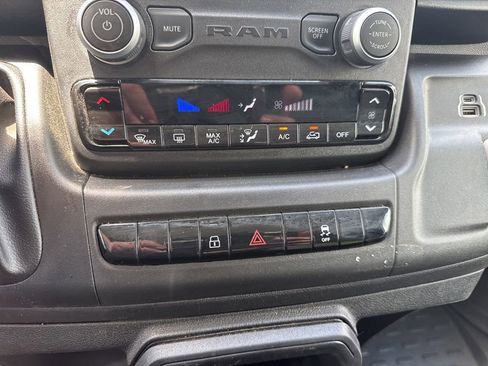 Used 2025 RAM ProMaster 2500 w/ Convenience Group FWD image 20
