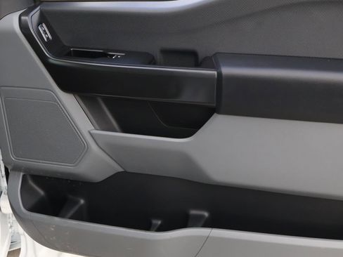 Used 2025 Ford F150 XL w/ Equipment Group 103A High image 18