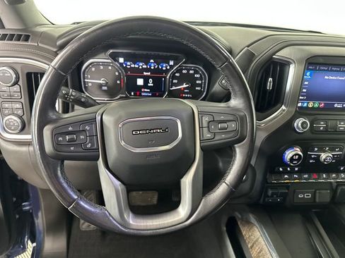 Used 2022 GMC Sierra 1500 Denali w/ Driver Alert Package II AWD/4WD image 13
