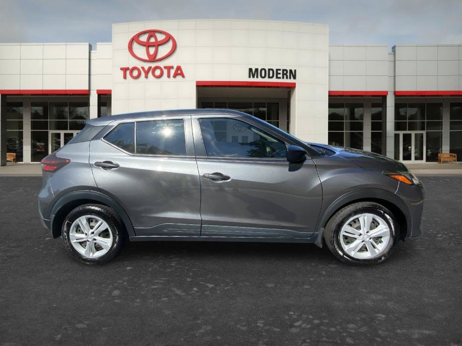 Used 2021 Nissan Kicks S FWD image 4