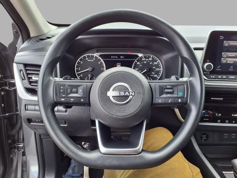 Used 2024 Nissan Rogue SV AWD/4WD image 15