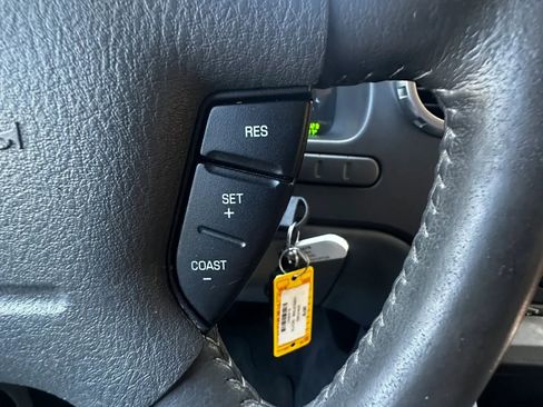 Used 2004 Ford Expedition XLT RWD image 48