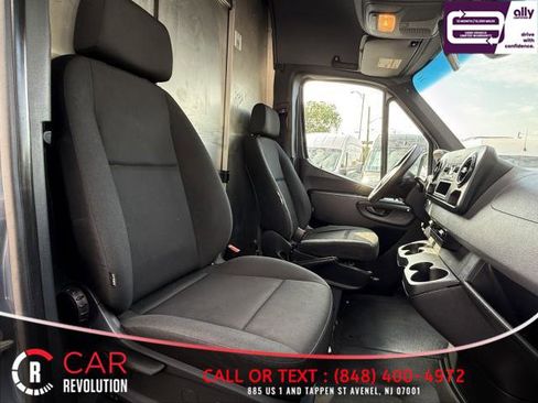 Used 2019 Mercedes-Benz Sprinter 170 image 32