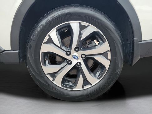 Used 2022 Subaru Outback Limited w/ Popular Package #2 image 8