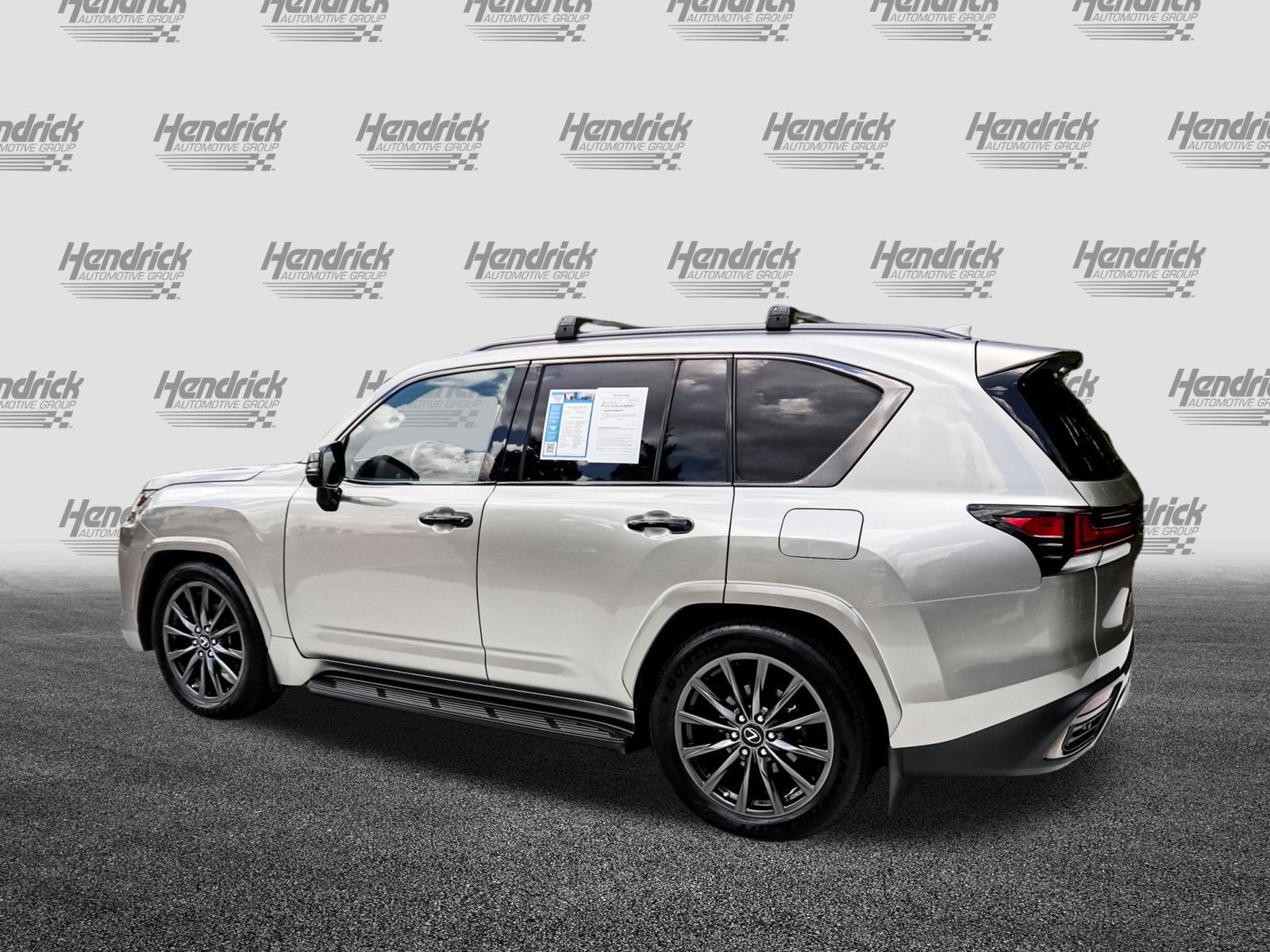 Used 2022 Lexus LX 600 4WD w/ Appearance Package image 7