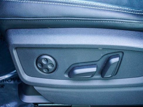 Used 2023 Audi Q5 2.0T Premium w/ Convenience Package image 19