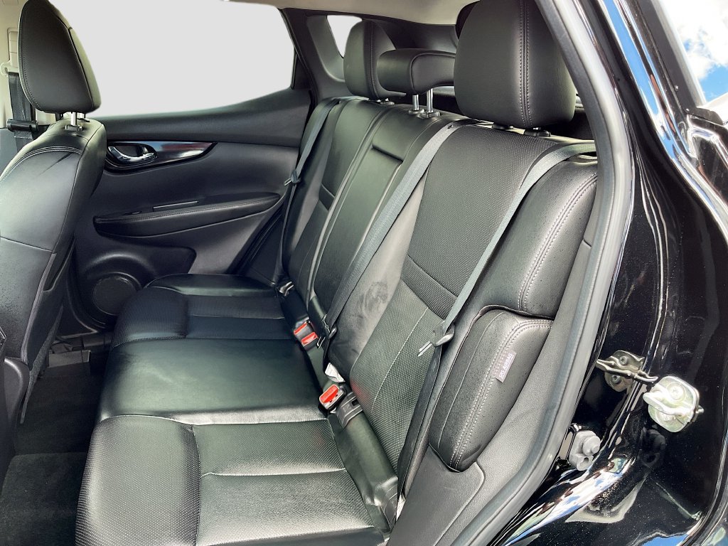 Used 2022 Nissan Rogue Sport SL AWD/4WD image 24
