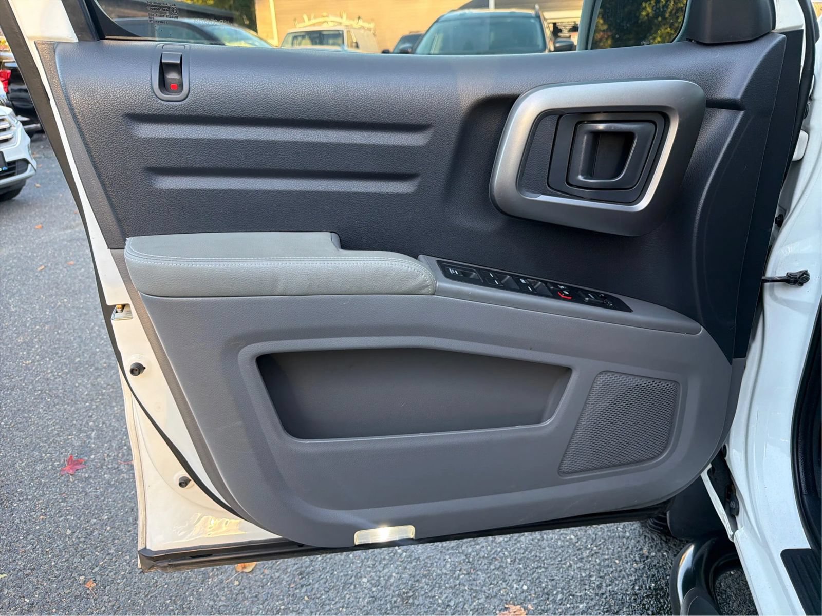 Used 2014 Honda Ridgeline RTL image 23