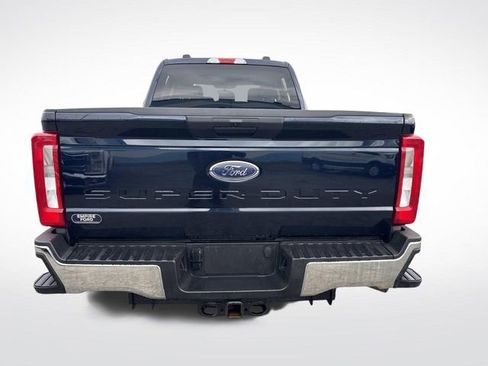 Used 2025 Ford F250 XLT w/ Snow Plow Prep Package image 4