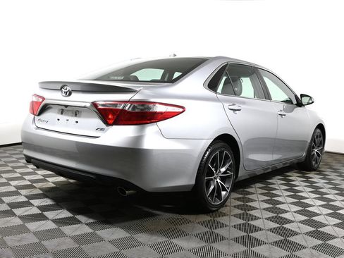 Used 2016 Toyota Camry XSE w/ Moonroof Package FWD image 11