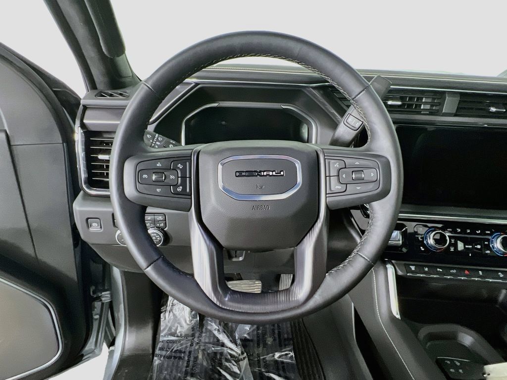 Used 2026 GMC Sierra 2500 Denali Ultimate AWD/4WD image 10