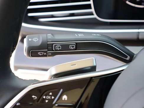 New 2026 Mercedes-Benz GLS 450 4MATIC image 37