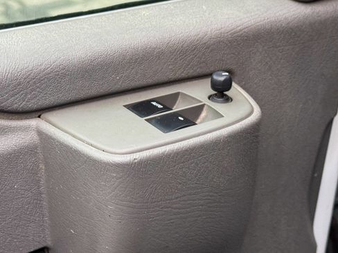 Used 2019 Chevrolet Express 3500 LS image 20