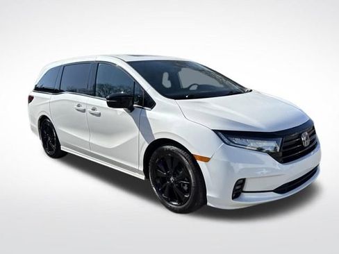 Used 2024 Honda Odyssey Sport image 9