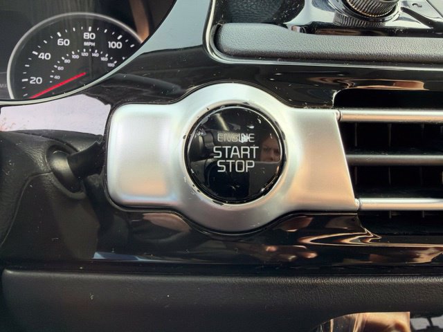 Certified 2022 Kia Seltos SX w/ Sunroof Package AWD/4WD image 18