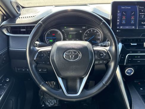 Used 2021 Toyota Venza Limited w/ Advanced Technology Package image 17