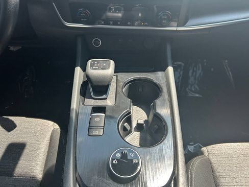 Used 2023 Nissan Rogue SV AWD/4WD image 25