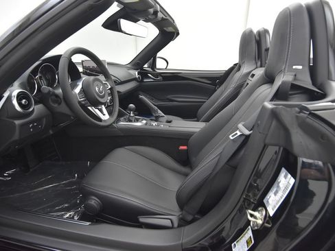 New 2026 MAZDA MX-5 Miata Grand Touring w/ Weather Package RWD image 24