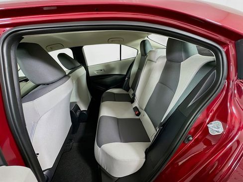 Used 2025 Toyota Corolla LE image 24