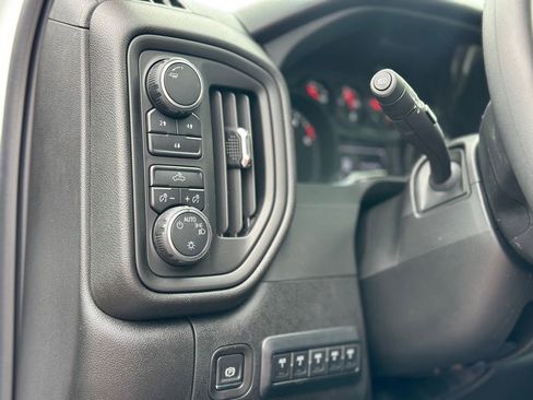 New 2025 Chevrolet Silverado 3500 W/T image 17