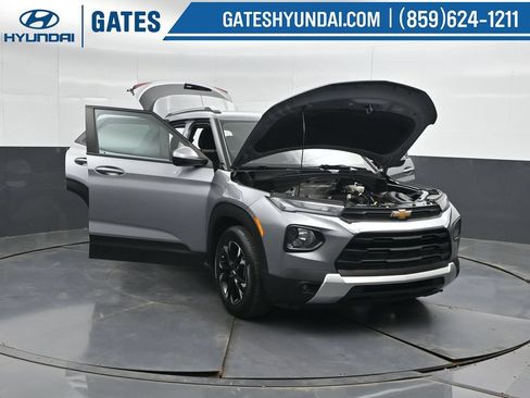Used 2023 Chevrolet TrailBlazer LT FWD image 52