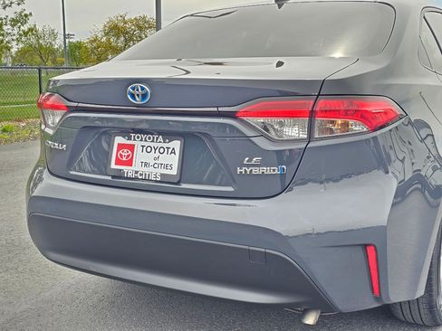 Used 2023 Toyota Corolla LE w/ LE Premium Package AWD/4WD image 13