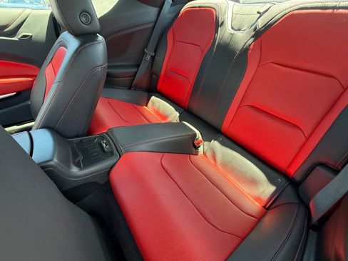 Used 2024 Chevrolet Camaro LT RWD image 11