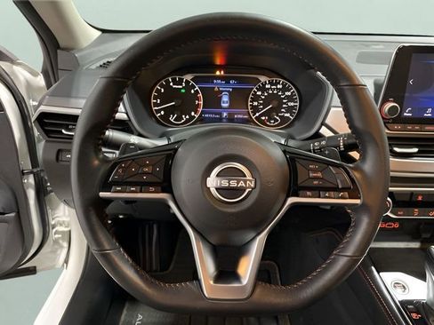 Certified 2023 Nissan Altima 2.5 SR AWD/4WD image 13