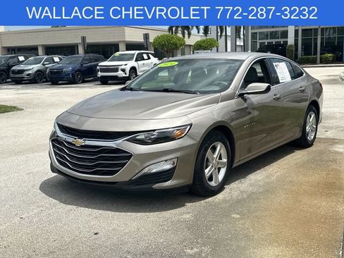 Used 2024 Chevrolet Malibu LS FWD image 3