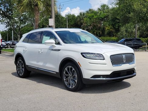 Certified 2023 Lincoln Nautilus Reserve FWD image 2